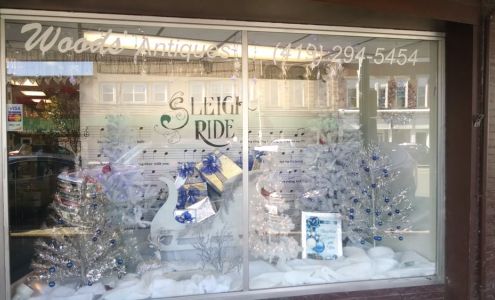 Woods' Antiques 'N More