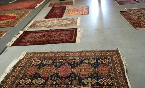 Redlands Antique Auction