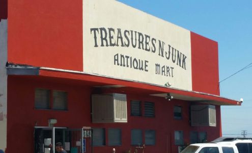 Treasures & Junk Antique Mall