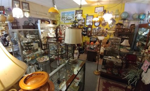 Old Covina Antique Emporium