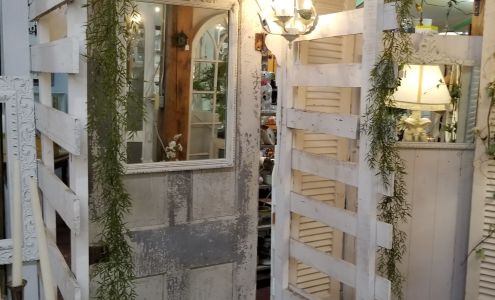 Apple Barrel Antiques