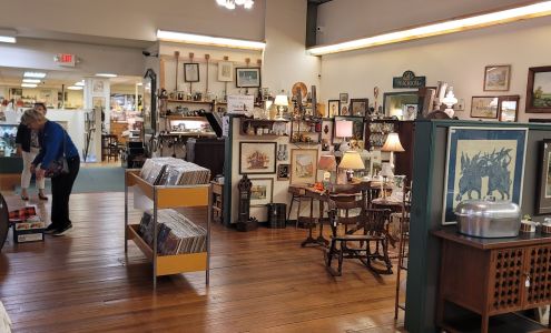 ANTIQUES MARKETPLACE