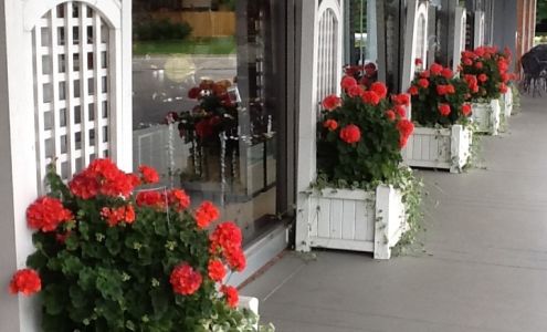 Peachtree Place and Little Peach