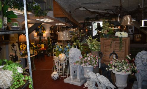 Wolf Hill Garden Center