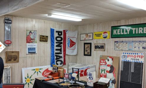 Allegan Antiques Market