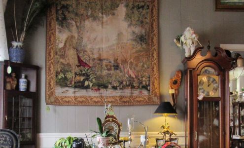 Whistle Stop Antiques