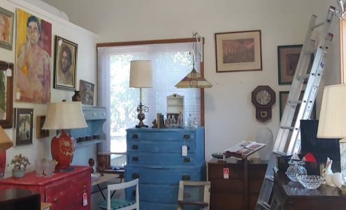 Retro Modern Antiques