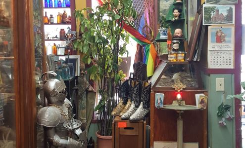 Full Circle Antiques & Collectibles