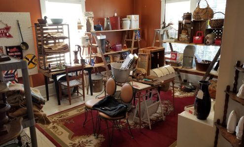 MAGNOLIA HOUSE ANTIQUES