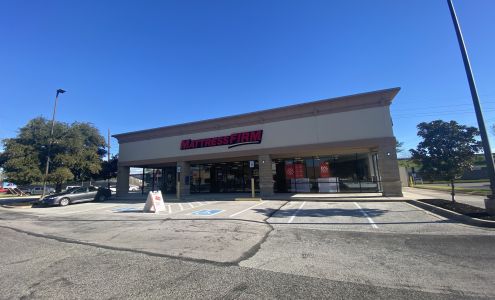 Mattress Firm Tomball Crossing