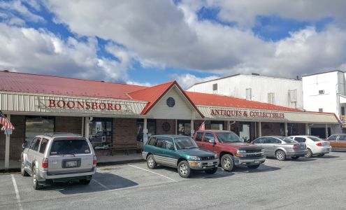 Auction Square Market Place Boonsboro