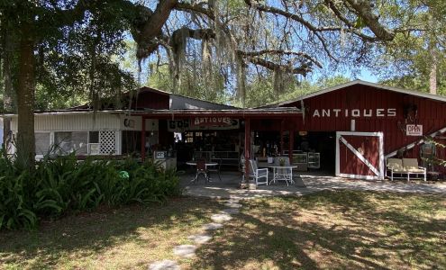 Bayard Arts & Antique Market