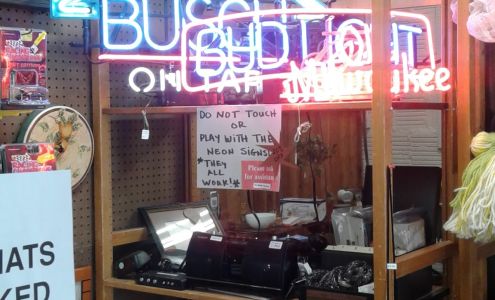 Red Barn Antique & Art Emporium