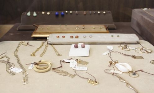 Brasil's Jeweler & Goldsmith