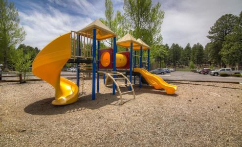 Woodlands Village Apartments