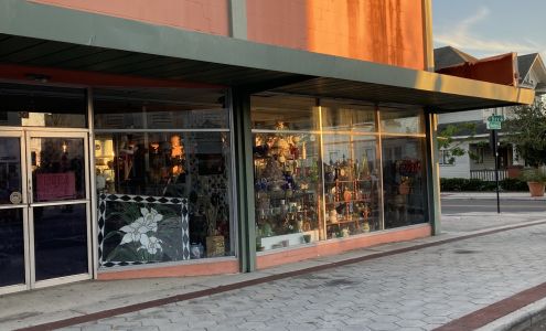 Lloyds of Lakeland Antiques