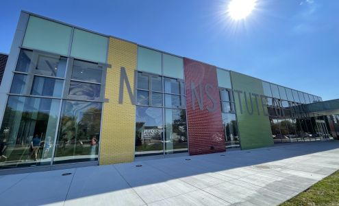 Flint Institute of Arts Museum + Art School