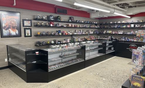 JWW Sports Cards & Gaming