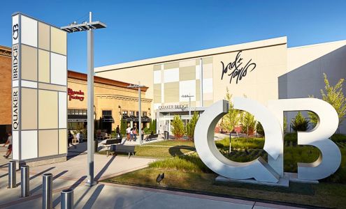 Quaker Bridge Mall