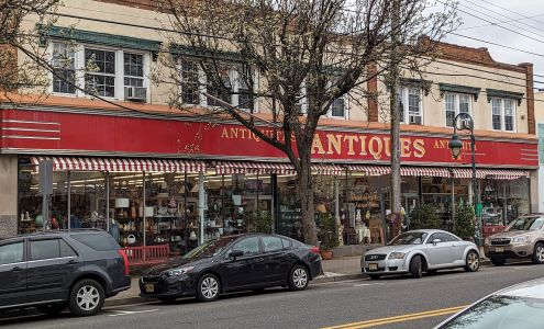 Point Pavilion Antique Centre