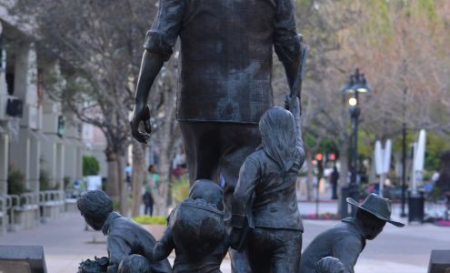 Riverside Pedestrian Mall