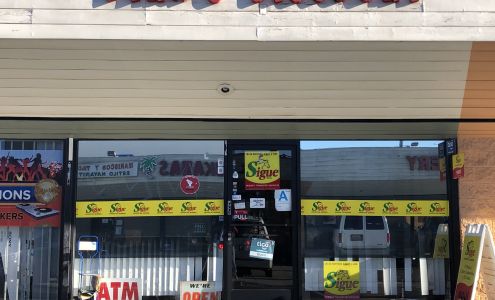 Pina's Discount Store