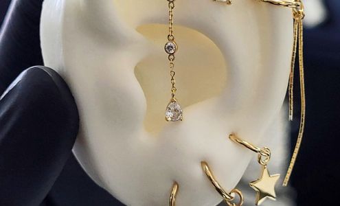 CM Hurt Piercing & Jewelry