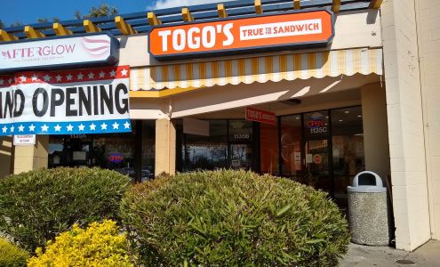 Village Oaks Shopping Center