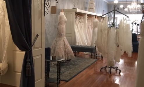 Saint Clark Bridal Suite