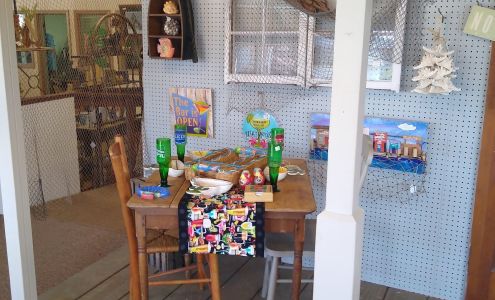 Lake Erie Gifts & Decor