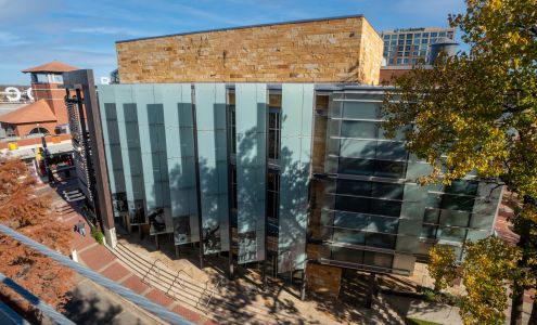 Roberts Library/Mini Main Library - Central Arkansas Library System