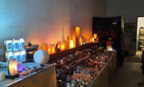 Earth Brite Rock Shop