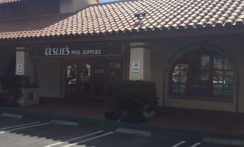 Leslie's