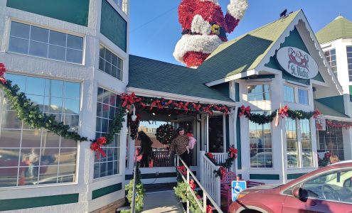 St. Nicks Christmas and Collectibles