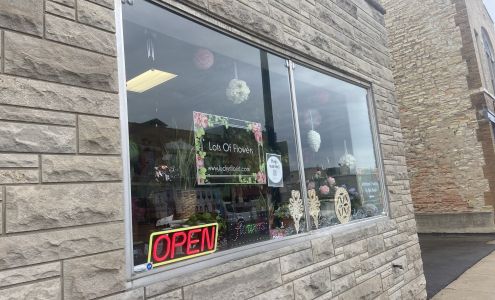 Lots of Flower's - Lucky's Florist