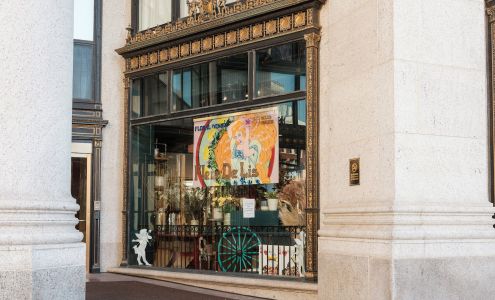 Fleur De Lis Florist