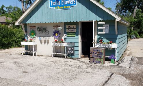 Twins Flowers & Home Decor