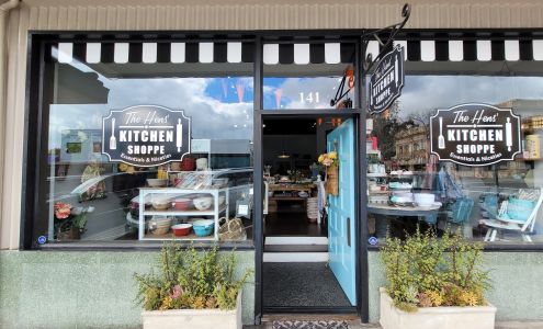 The Hens' Kitchen Shoppe