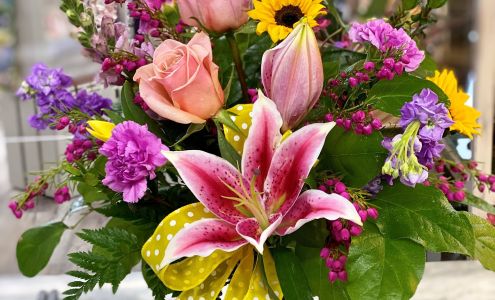 Carriage Flowers & Gifts