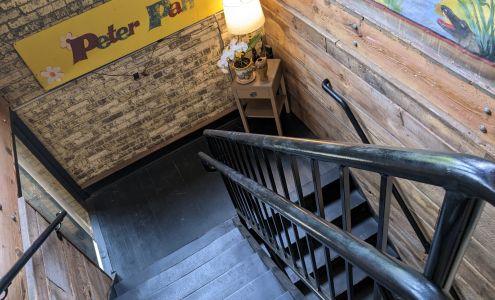 Riverview Antique Market