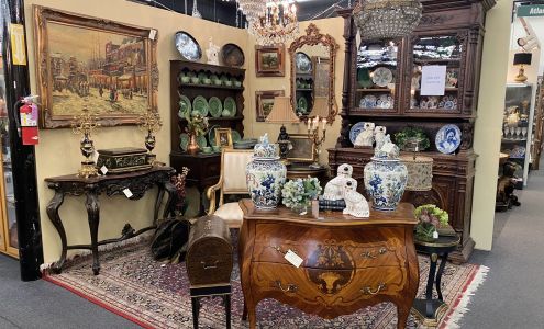 Forestwood Antique Mall & Garden Tea Room