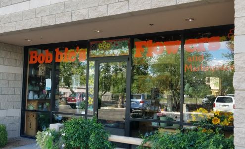 Bobbie's Flowers & Marketplace