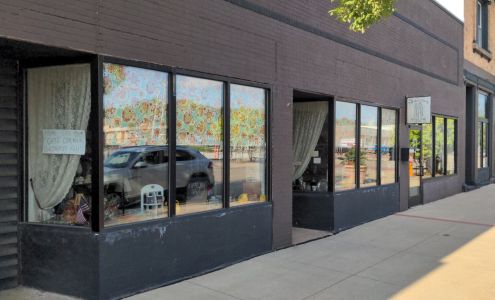 Antique & Treasure Trove