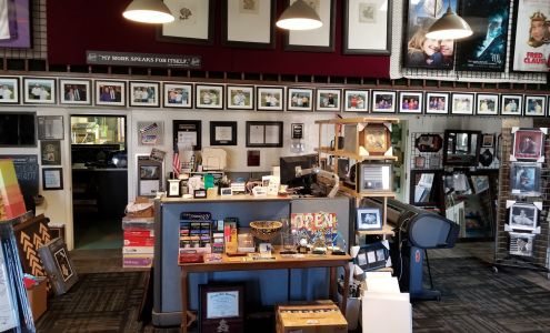 Art of Framing/Studio ADT