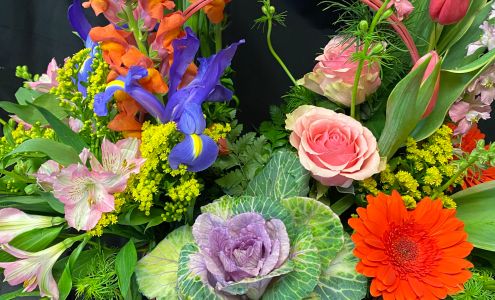 Adrienes Flowers & Gifts