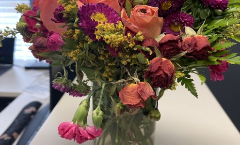 Victor Mathis Florist LLC