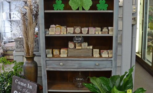 Swonk's Flowers and Gifts