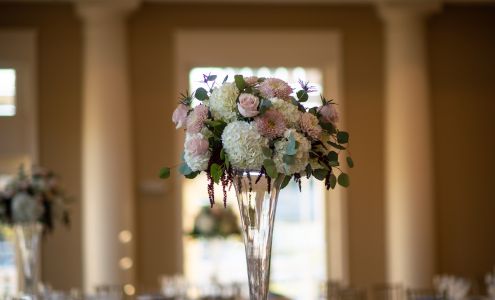 Mugford's Flower Shoppe