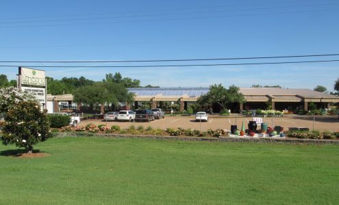 Lakeland Yard & Garden Center