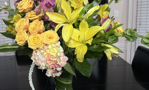 Henley's Flowers & Gifts